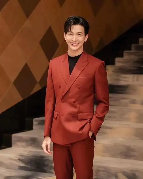 96put puttichaikasetsin78出生日期:1986年7月3日78泰国男演员