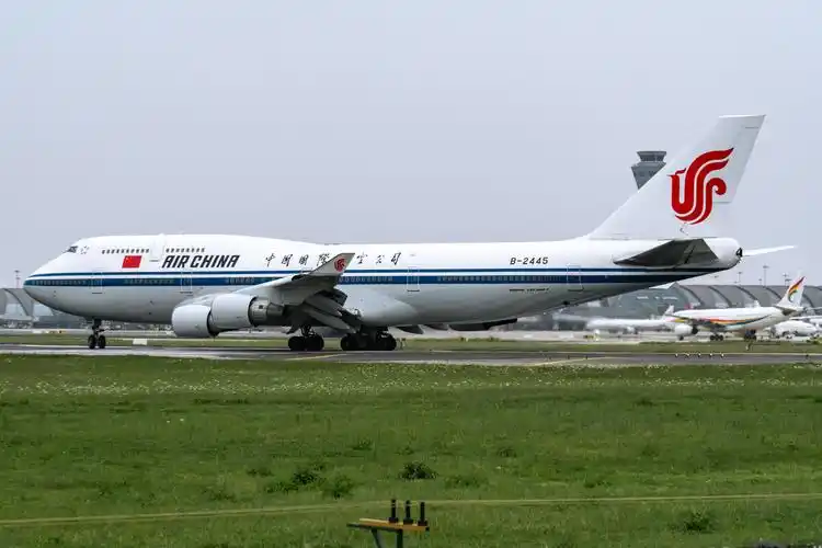 中国国际航空公司波音747-400,空中女皇 - julietdelta - 图虫