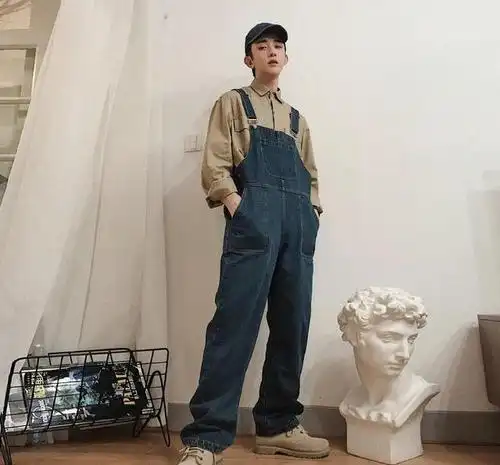 背带裤男孩子的文艺范儿穿搭,可爱清新,并非女生专属