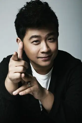 新月演艺签约歌手--贺一航