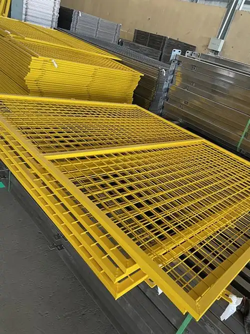 南极峰仓库车间设备隔离网防护网钢丝网护栏网铁丝网围栏网可移动隔断