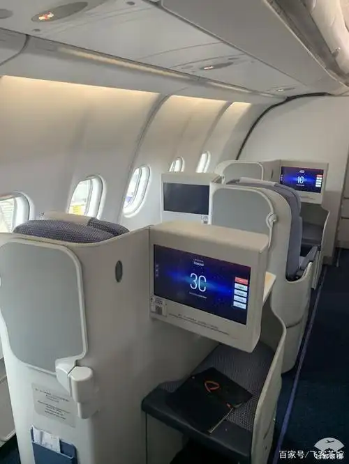 拔草南航a330商务舱!飞机餐水准直线上升,空姐服务更值得表扬!