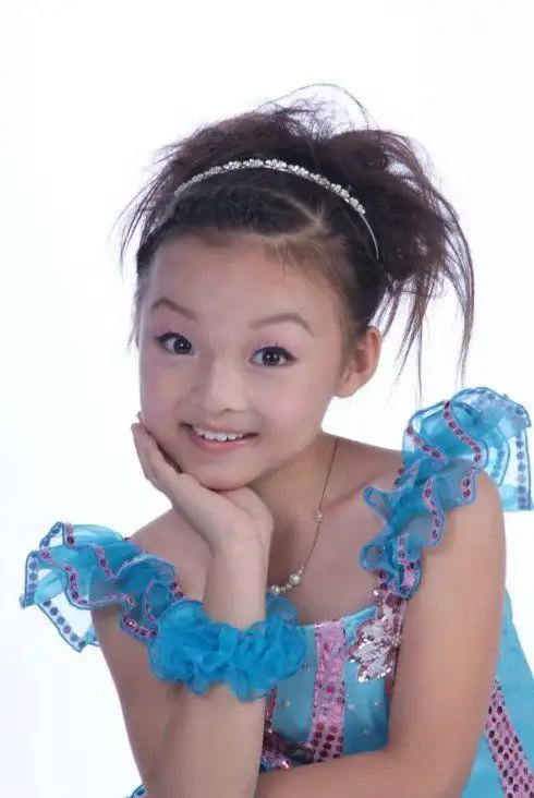 流量慎点不知道大家关没关注过00里面会唱歌的童星都是女生