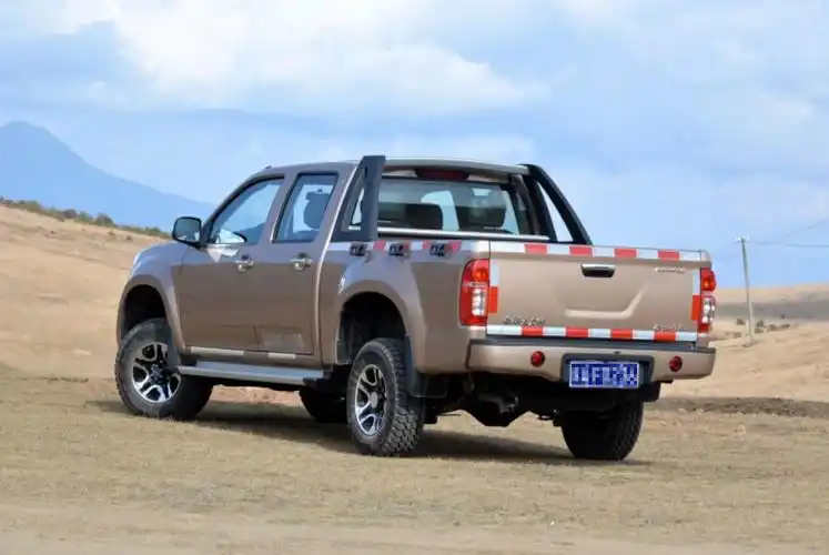 金杯 大力神k5 2019款 豪华型 2.5t柴油 140马力 两驱 双排皮卡