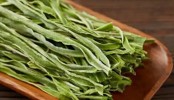 涮火锅少不了的贡菜爽脆鲜美咬一口嘎嘣响