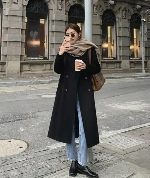 原创冬天穿黑色大衣搭配裤子更加分教你3个搭配技巧照穿美