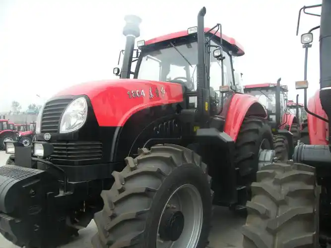 一拖东方红yto-1804大型4驱轮式180马力拖拉机