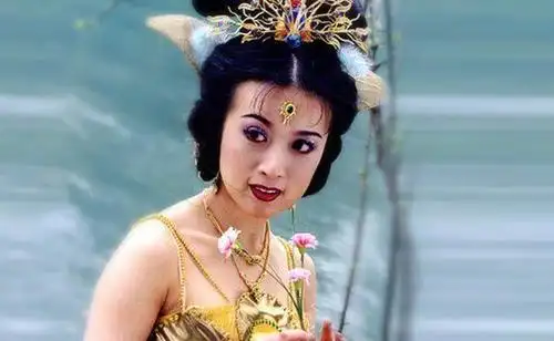 曾是《西游记》中的最美孔雀公主,老公身份震动娱乐圈