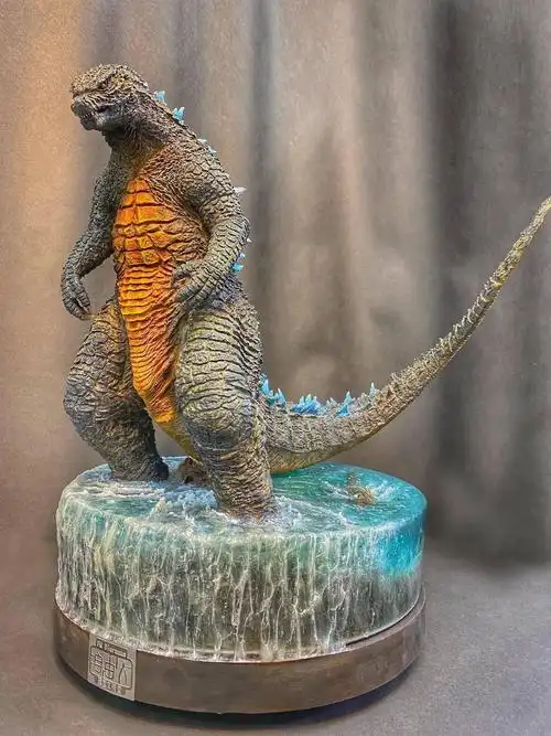 霸气哥斯拉来袭