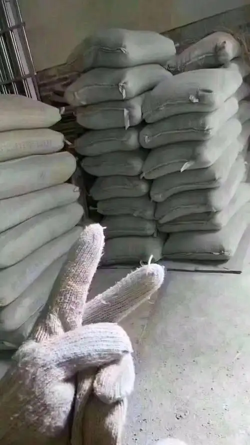 搬砖表情包捡瓶子系列图片表情包