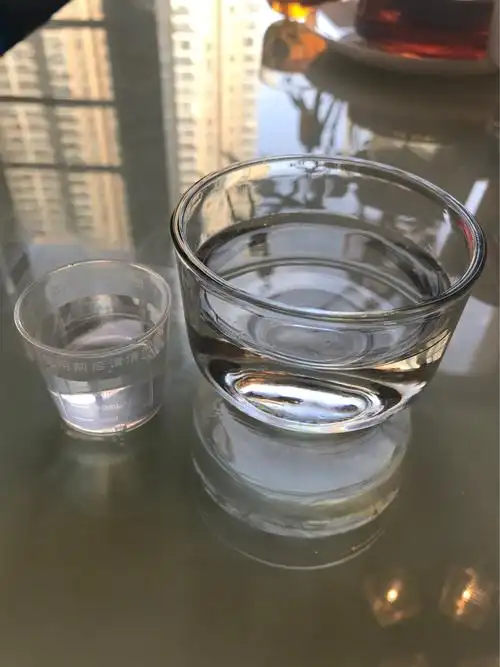 第一个结论:100毫升水能溶解的盐是36克(45-9=36).