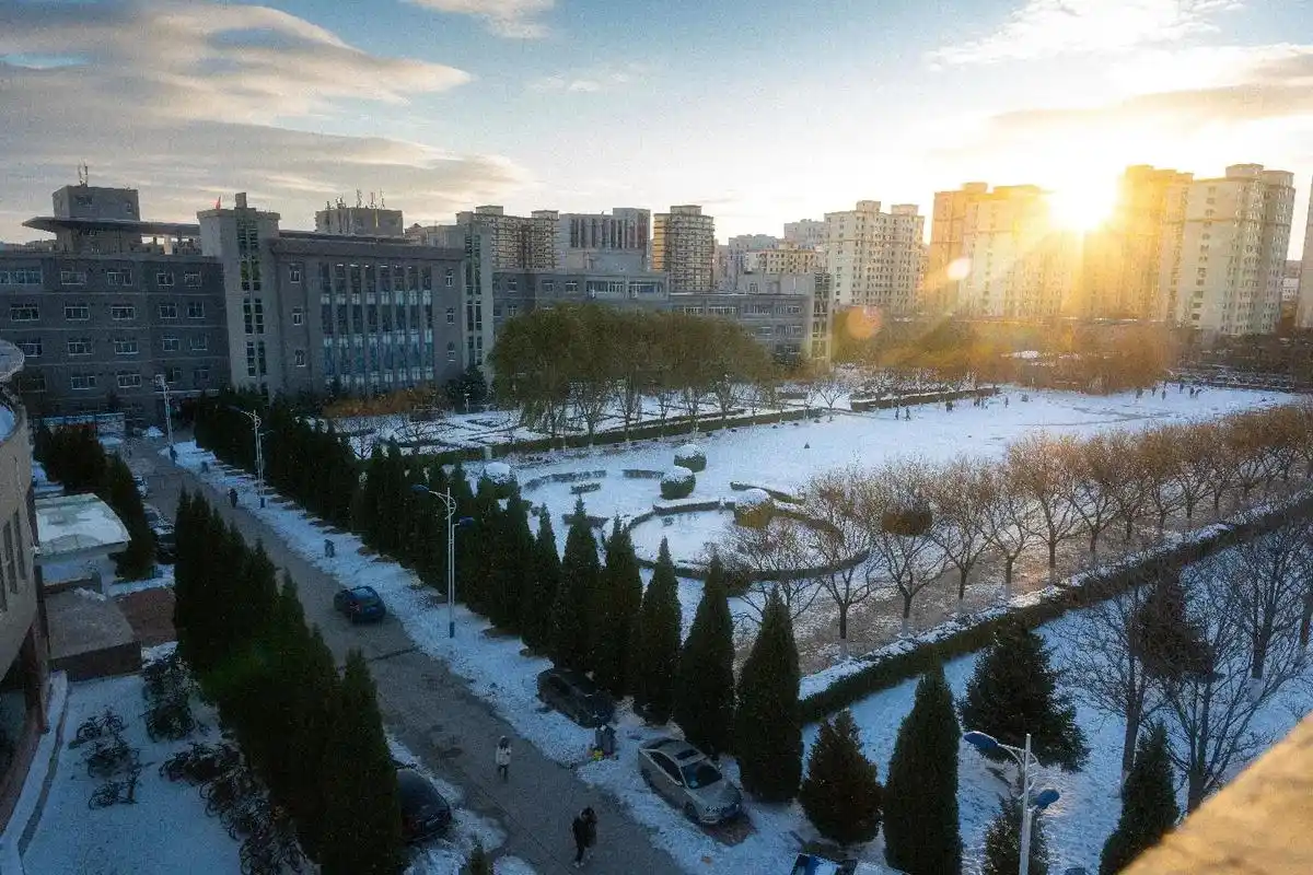 延时静帧,北院四季#河北北方学院 #摄影 #延时静帧 - 抖音