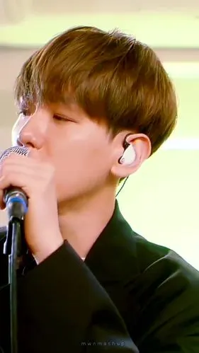 当你听到边伯贤《love again》的现场干音!