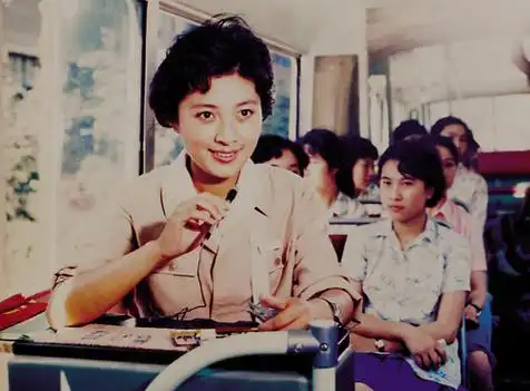 高清国产经典怀旧电影---小字辈