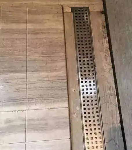 卫生间设计一个"拉槽",帮你彻底解决洗澡时候的积水问题!