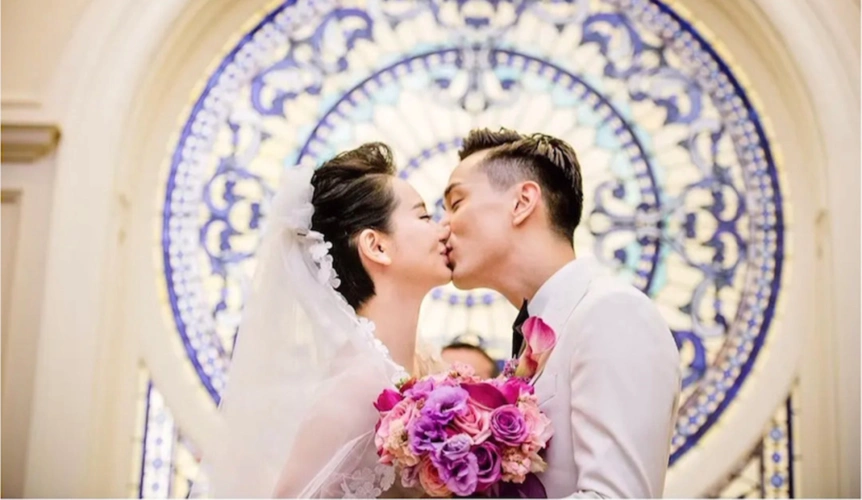 戚薇李承铉婚礼照片曝光,结婚7年甜蜜恩爱,成跨国模范夫妻_腾讯新闻