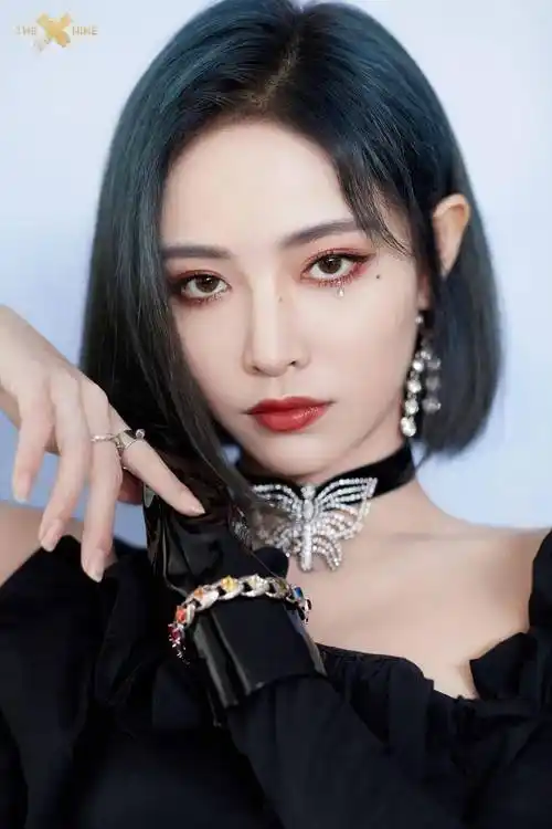 每刻美丨今夏最chic:女团妆!