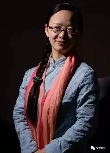 陵川这个女人真的了不起