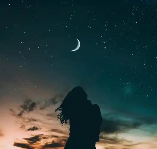 夜晚孤单寂寞的句子,句句穿心,痛入骨髓!