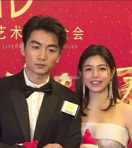 赵丽颖结婚陈晓大哭 赵丽颖陈晓同台领奖-大连问答网