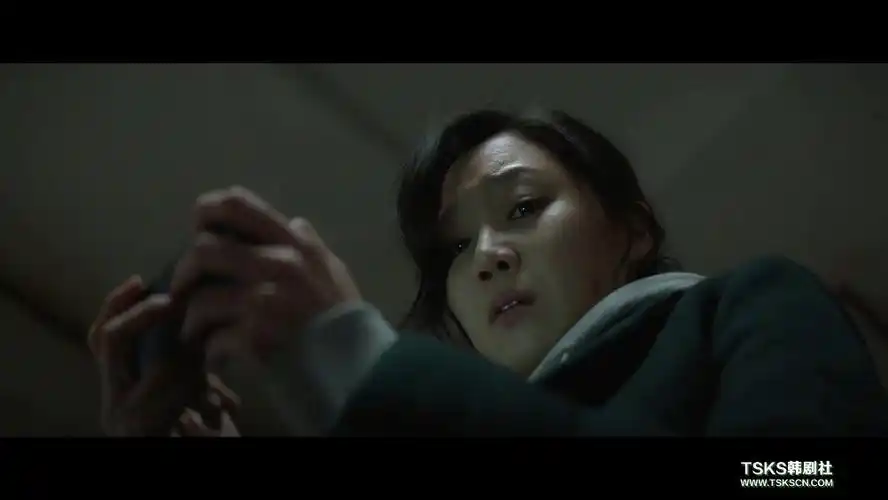 韩国最新犯罪惊悚片《门锁》