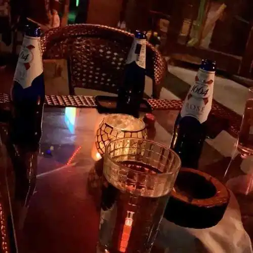 那是丽江火塘酒吧-"在书里看到过这个地方,来不及去大冰小屋的.