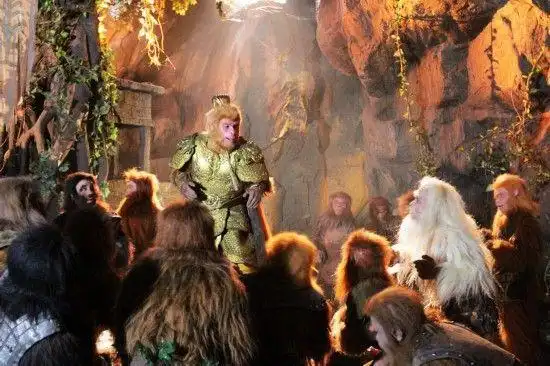 孙悟空成为了美猴王做了三件事情奠定了他在水帘洞中的地位