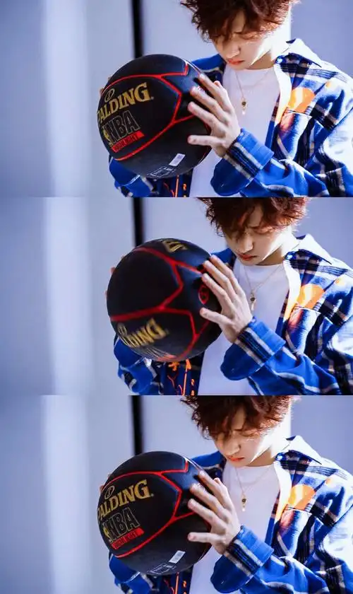 王一博三格壁纸 暴徒吱一声