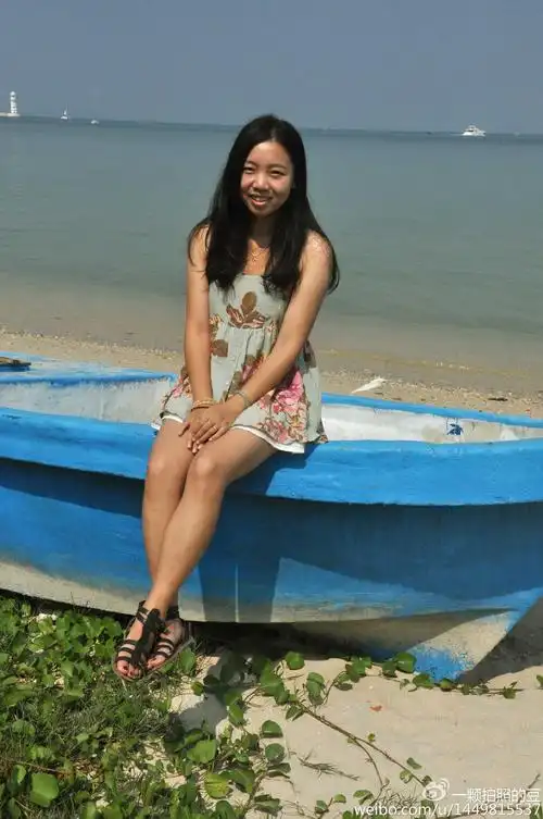 给媳妇拍照才是正经事