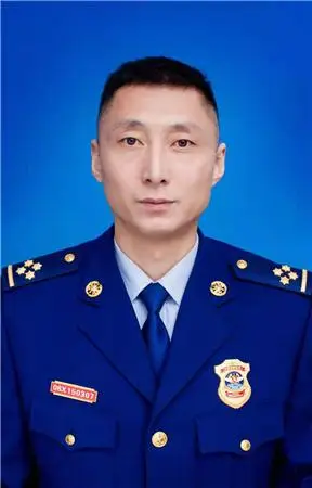 冷雪松双鸭山市消防救援支队春城路特勤站站长