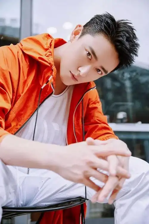 谈娱专访赵毅新我从来不对人生设限因为生命有无限可能