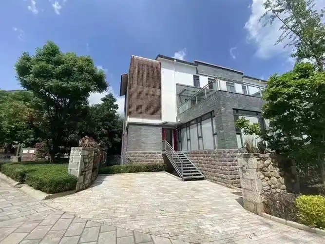 大理山水间新房