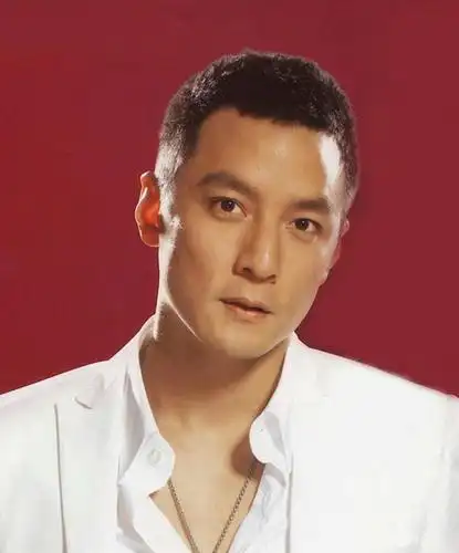 谁能介绍几个国字脸发型呀,最好带图,给分哦