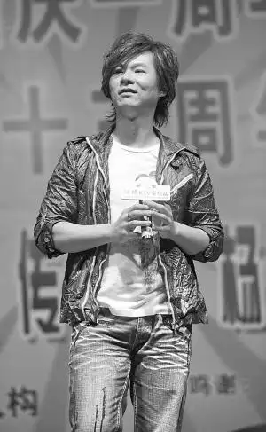 杨培安靠旧作《我相信》大陆蹿红(图)