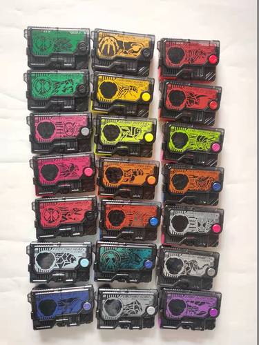 假面骑士01密钥 磁卡扭蛋 蝗虫 蝎子 野狼 千骑 猎豹 老虎 二手