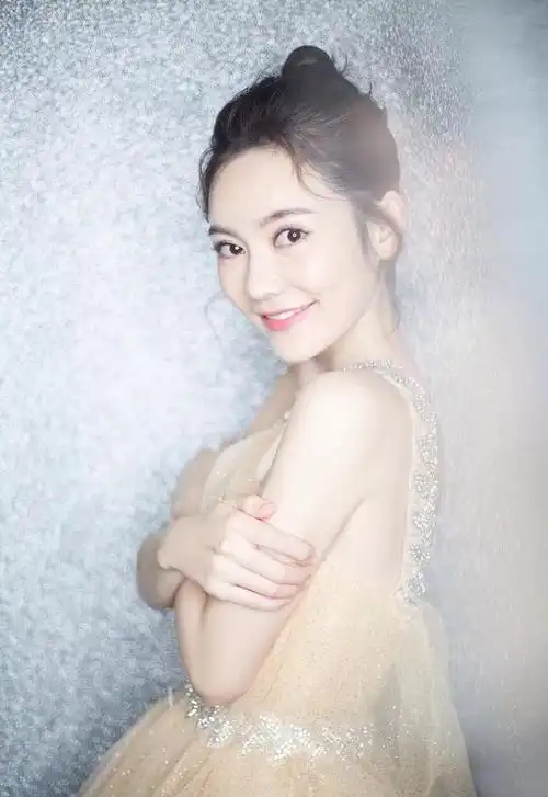 在《前任3》中饰演王梓的罗米mimi 2018feia颁奖盛典