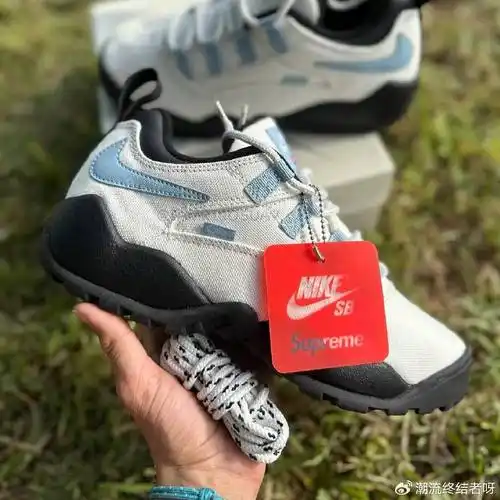 supreme x nike「倒钩」新实物!隐藏配色来了!