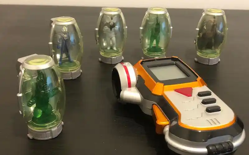 梦比优斯奥特曼专题07 dx guys队 通讯器&怪兽胶囊 crew guys