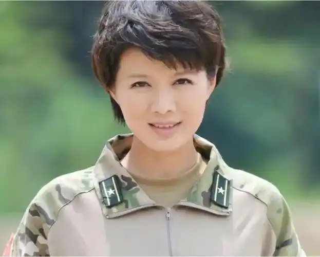 回顾程愫和傅程鹏结束婚姻5年后前夫查无此人她逆袭成院长