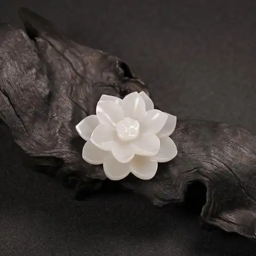 白玉-莲花香插(拍卖品)