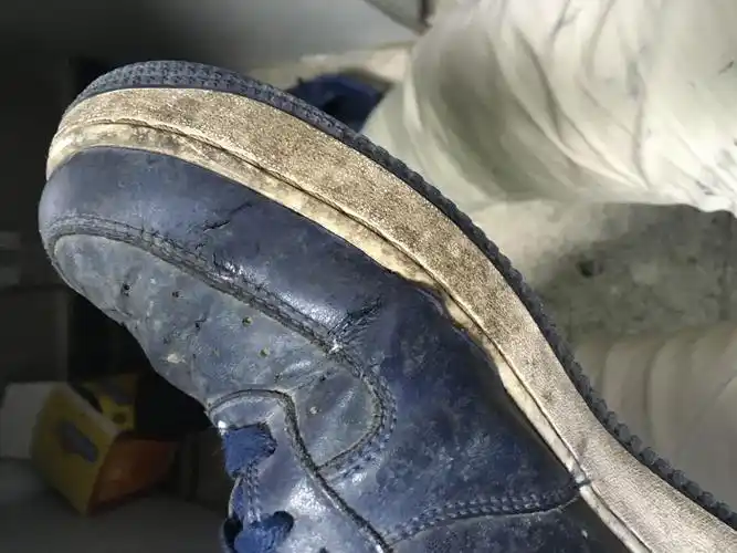 nike鞋开胶了,请问哪里有修鞋的地方?