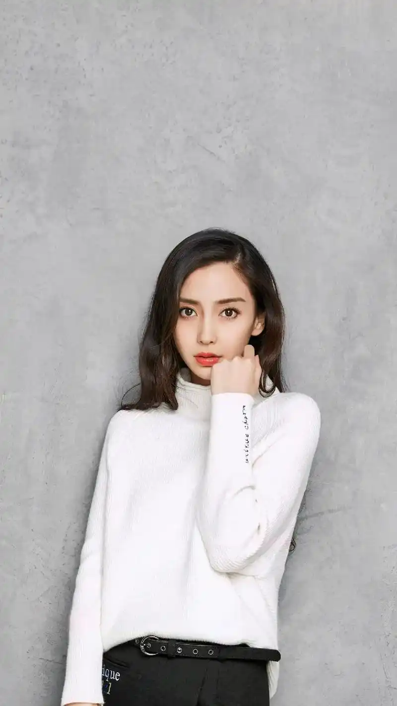 在变老的路上善待自己   纯属娱乐,图片来自华为杂志锁屏. - 抖音