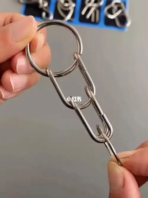 智力解扣之四环相扣的玩法