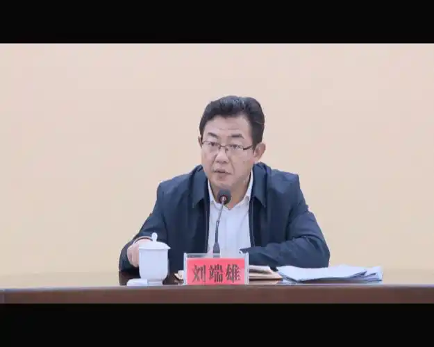 揭西县委召开打击"两违"工作专题会议