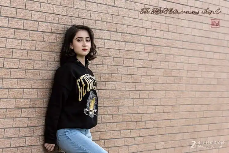 仲秋时节的乌兹别克女郎