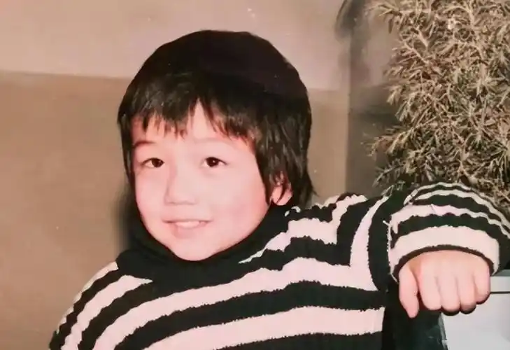 回顾杨烁从顶级男神到受人唾弃他是如何走向堕落的