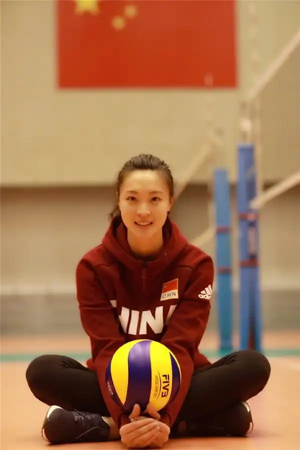 惠若琪珍贵图片:中国女排第15任队长,技术全面貌美如花