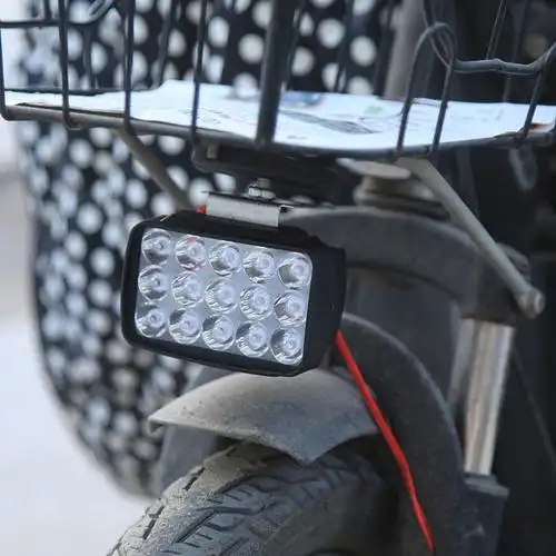 12v80v电动车灯超亮led大灯摩托车电瓶车改装前大灯灯泡外置射灯三轮