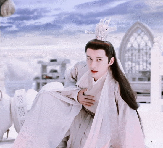 【刘学义 琉璃】柏麟帝君|若教解语应倾国,任是无情亦动人【.