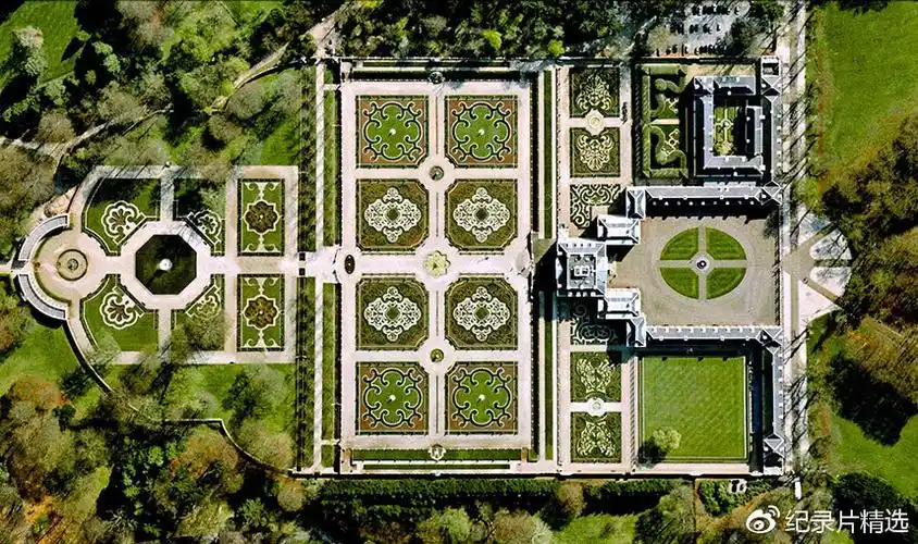 676767荷兰,罗宫有着"荷兰凡尔赛"之称,其花园是由法国凡尔赛宫